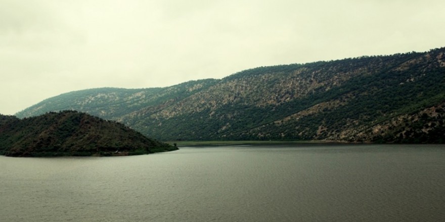 Must-see-Places--near-Ramada-Neemrana-Siliserh-Lake