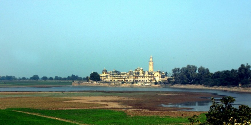 Vijay Mandir - Alwar-Must-visit place near Neemrana