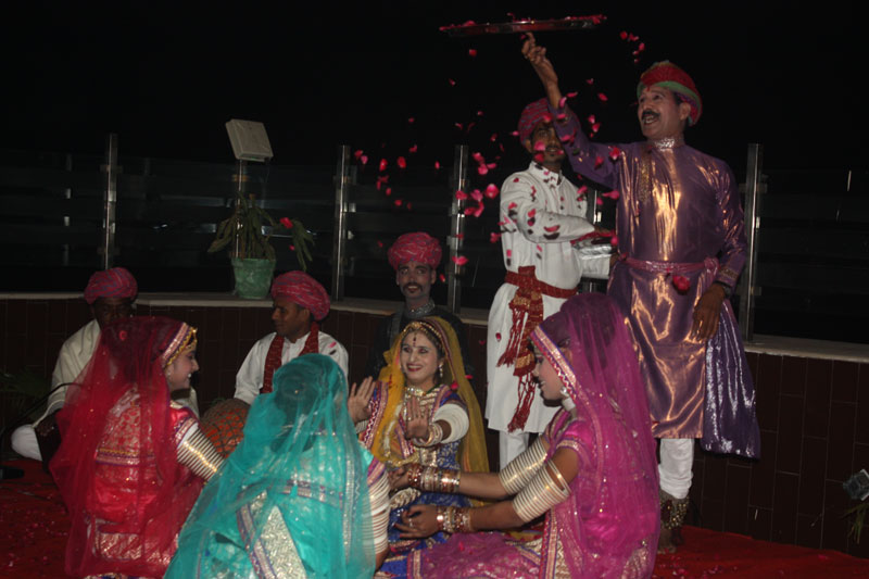 New-Year-Eve-Celebrations-2015-at-Ramada-Neemrana-4