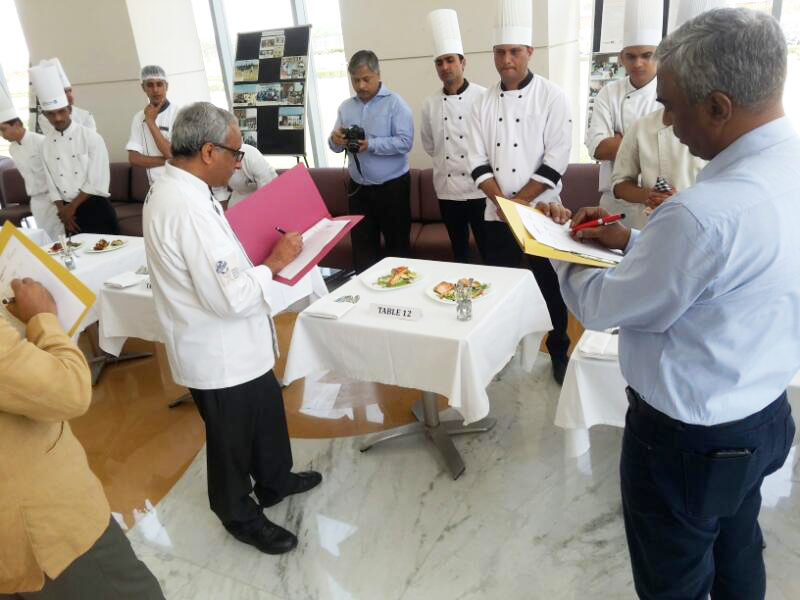Ramada-Neemrana-participates-in-the-Vedatya-Rising-Star-Chef-2017-cook-out-4
