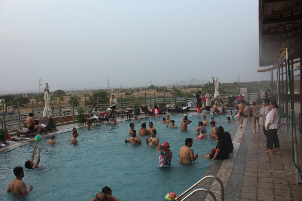 Pool-party-Neemrana-1